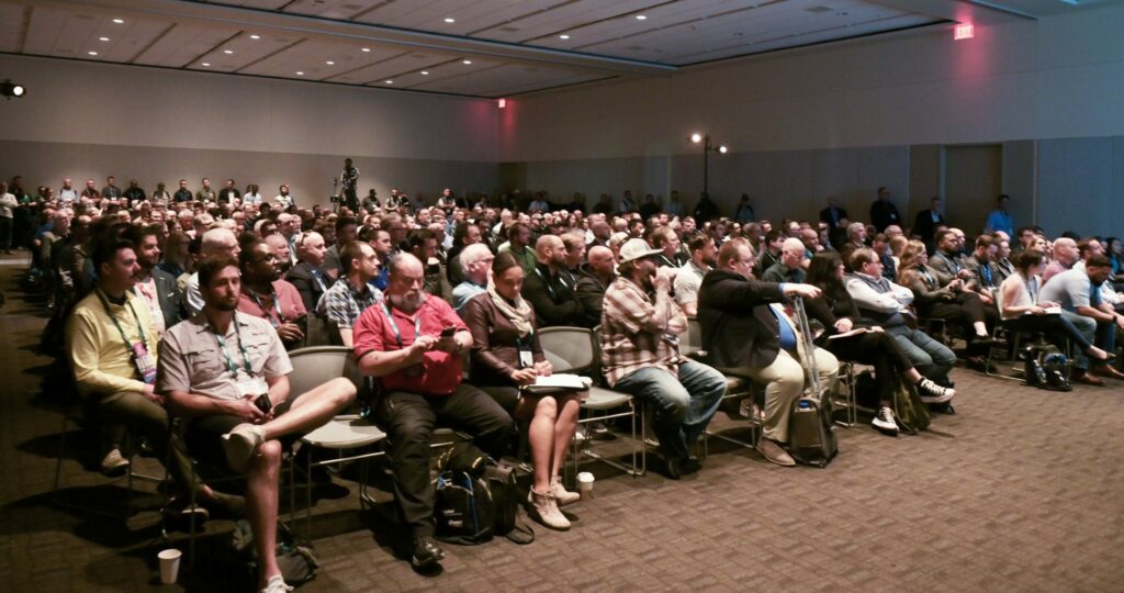 IIBEC members at an education class at the 2024 convention.